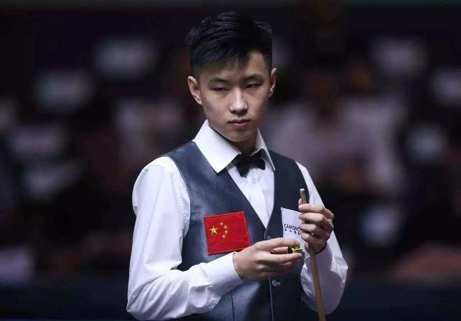 达到一定高 达到一定高